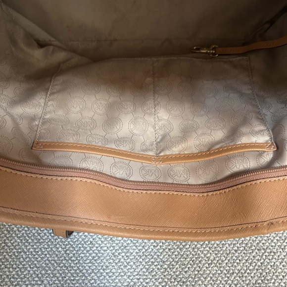 MICHAEL KORS 2TONE JET SET SHOULDER TOTE HANDBAG - Picture 7 of 9